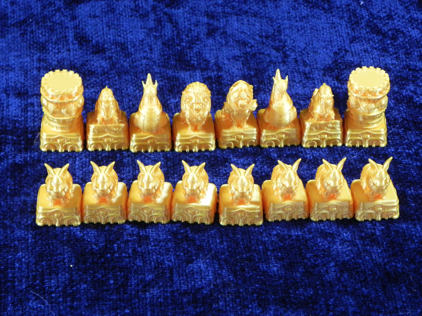 Gold and Silver Fantasy Wizard Anilmal Warriors Chess Set