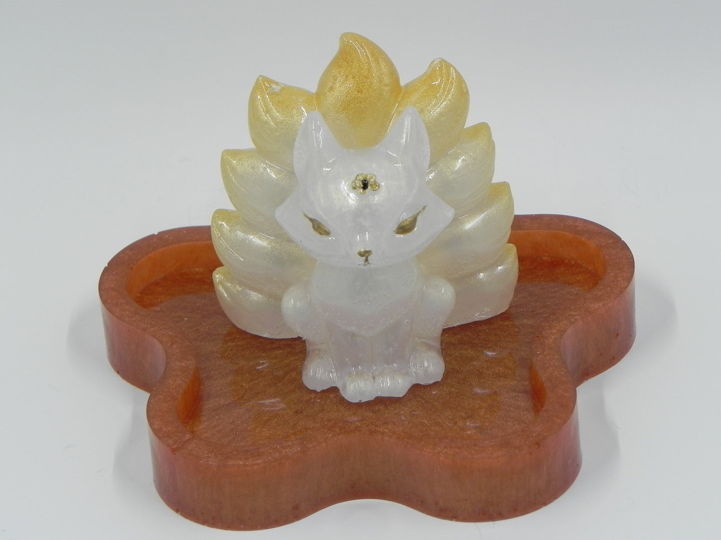 Display dish: Custom