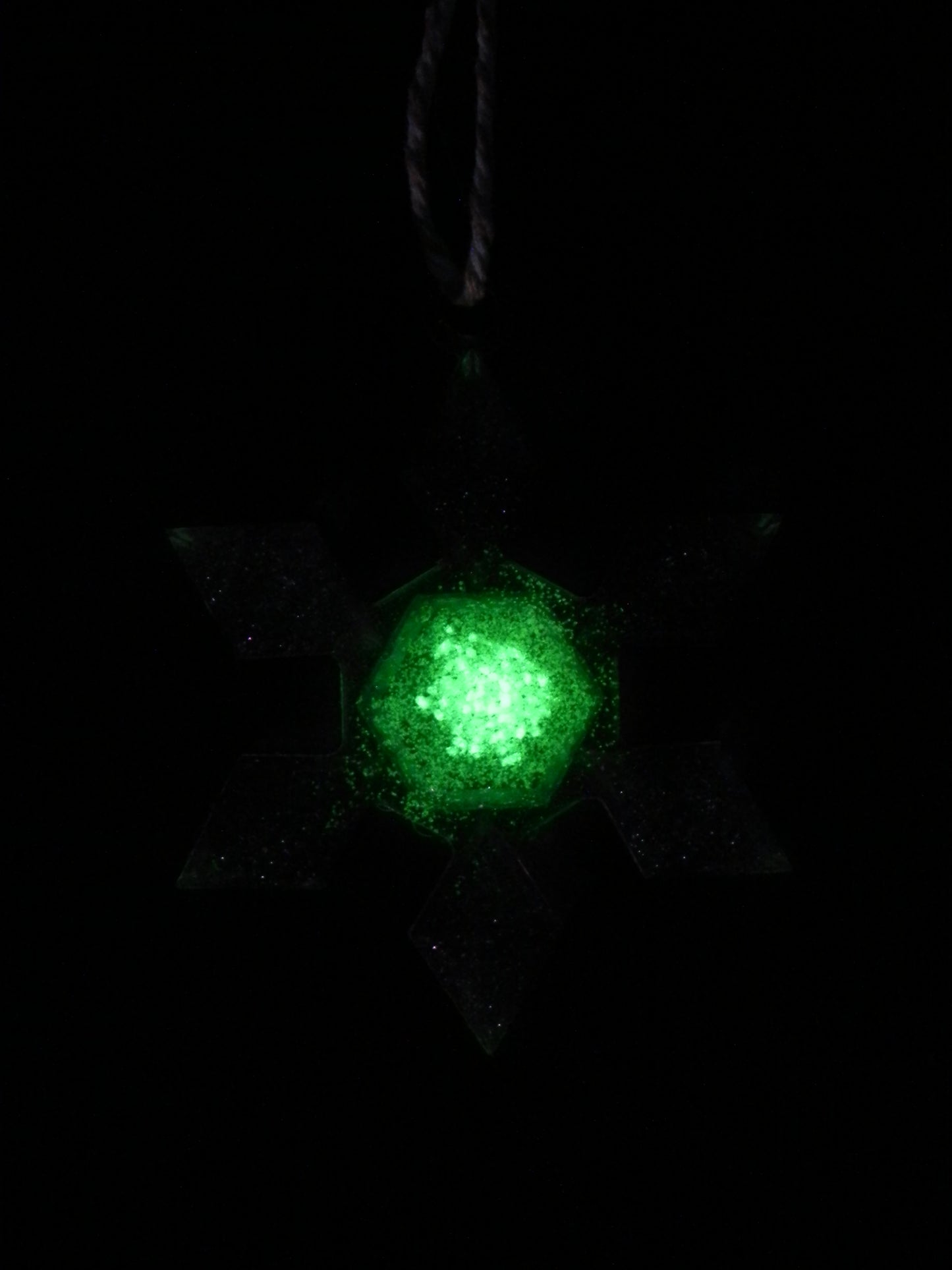 Nuclear Fallout Snowflake Ornament Set