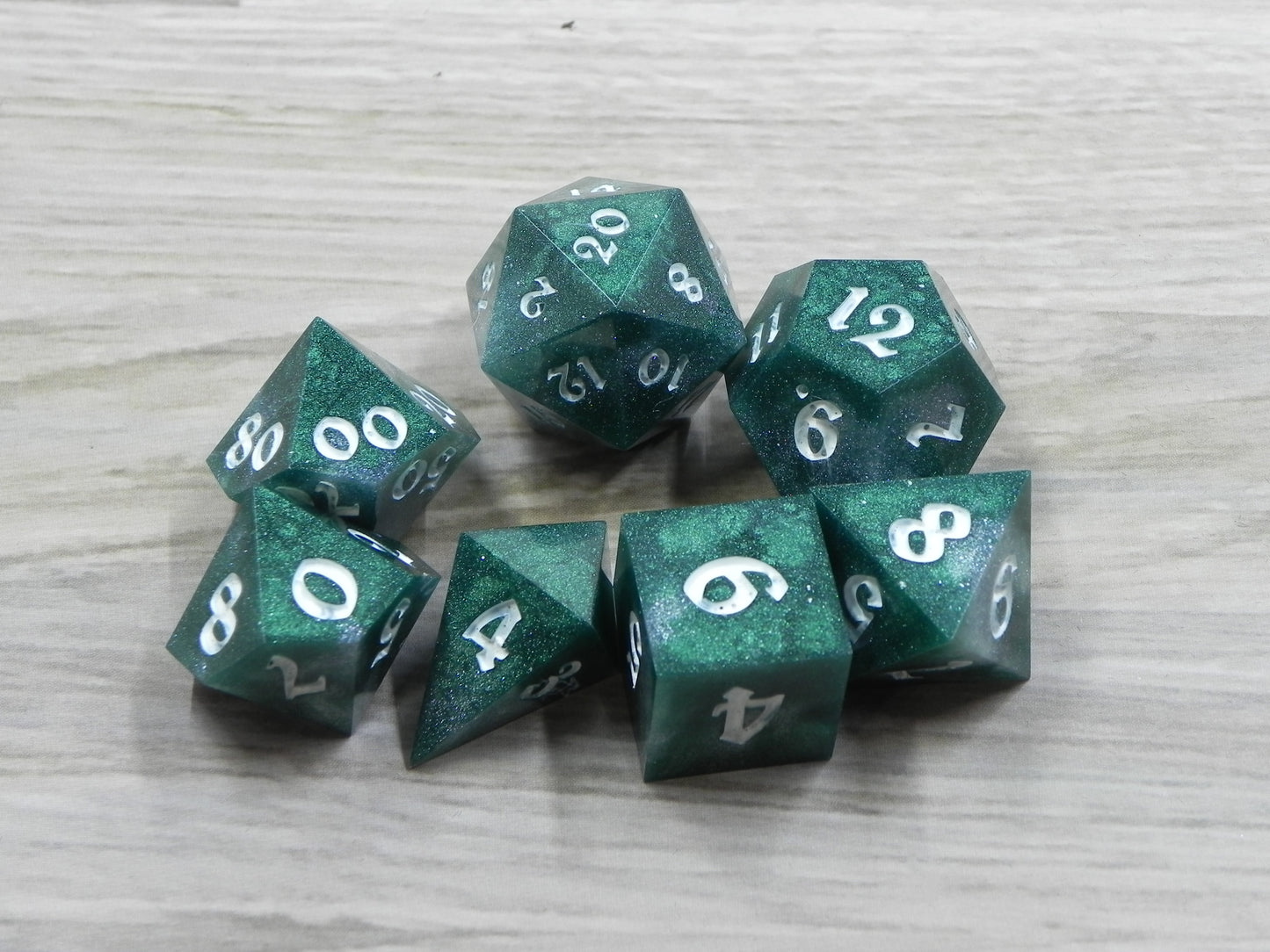 Dice Set: Greenstone