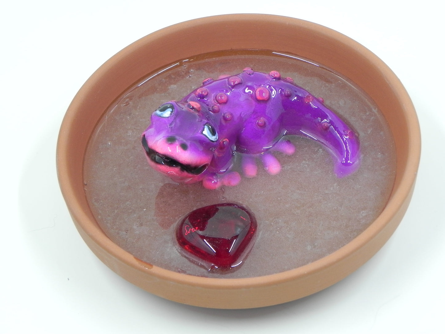 "Salamander purple" resin plate