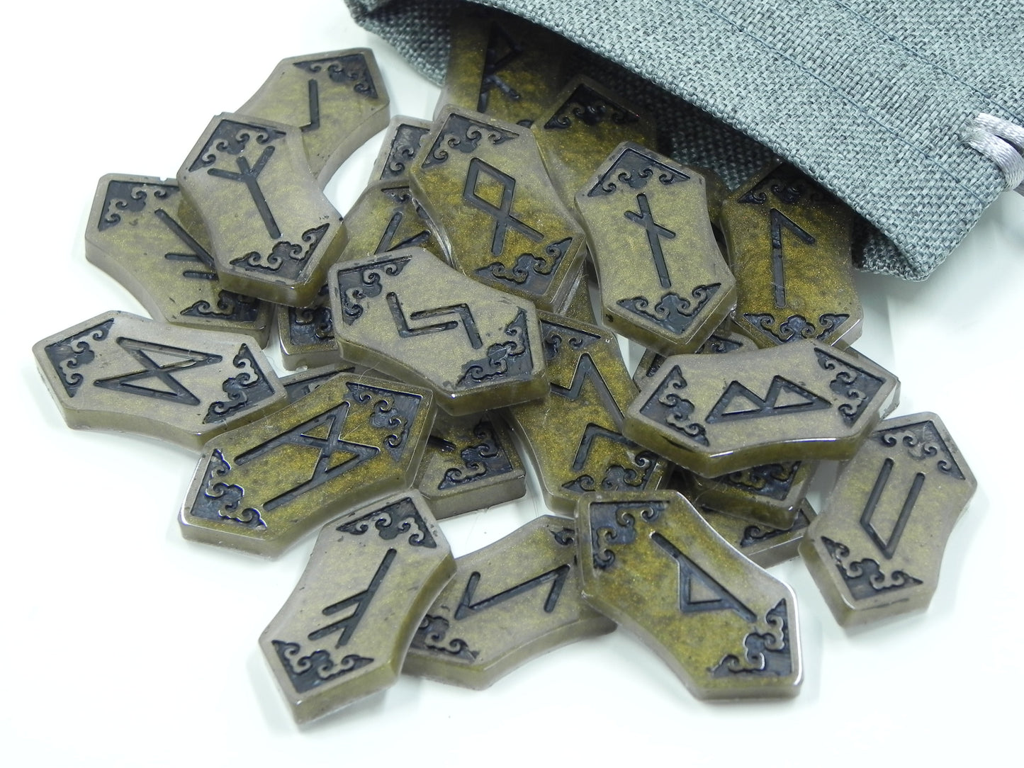 Rune set: Bronze Gold